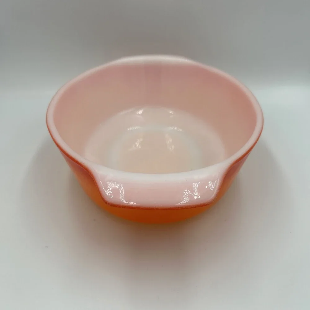 VTG Anchor Hocking Fire King 1.5 Quart Casserole Dish Bowl Ombre Orange